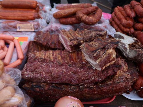 Актаныштагы көзге ярминкәләрне башка шәһәр-район сәүдәгәрләре дә көтеп ала