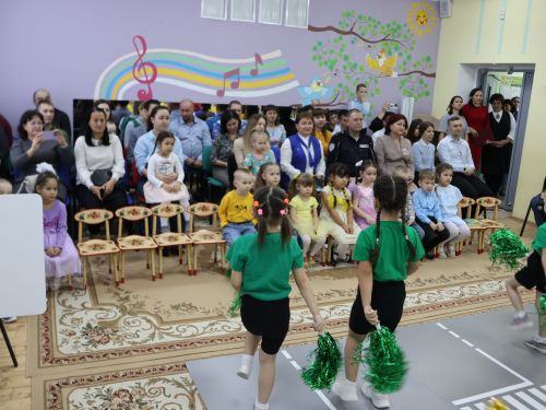 Бөтен гаилә белән юл буйлап!