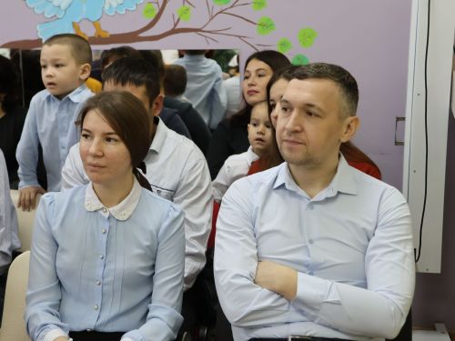 Бөтен гаилә белән юл буйлап!