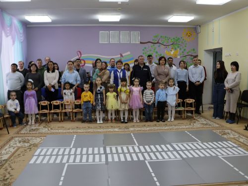 Бөтен гаилә белән юл буйлап!