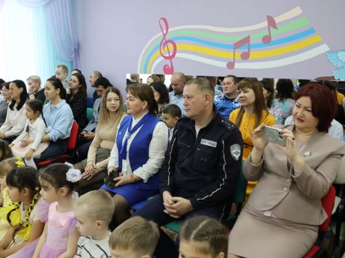Бөтен гаилә белән юл буйлап!