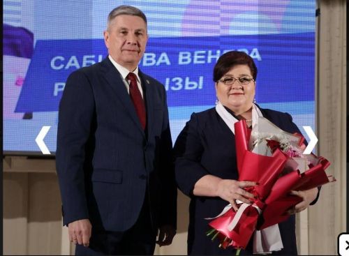 Актанышның Алдынгылар слетында Венера Сабитовага “Ана даны – Материнская слава” медале тапшырылды