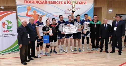 Актаныш волейболчылары 70 мең сумлык сертификатларын МХОдә катнашкан егетләребезгә ярдәмгә юллады