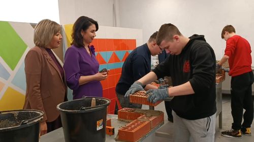 9 класс укучылары көч сынаша: Актаныш технология техникумында янәдән  «Һөнәри дебют»