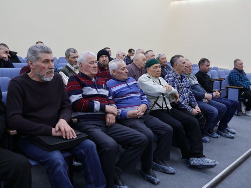 Умартачылар киңәшмәсеннән: Районыбызның 260 умартачысы узган ел 72 тонна бал җитештергән