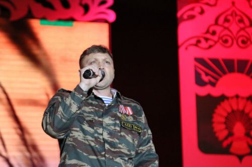 «Батырлар кайтавазы»- районыбызның сугыш хәрәкәтләре ветераннары гуманитар ярдәм җыю өчен хәйрия концерты куйды