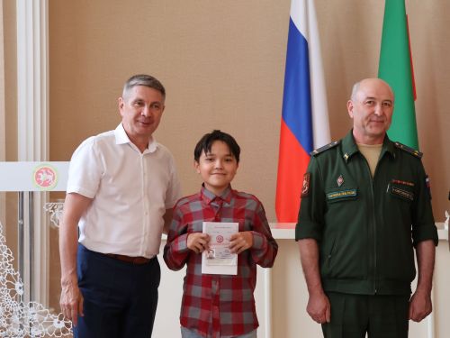 Яшь райондашларыбызга паспорт тапшыру тантанасыннан фоторепортаж