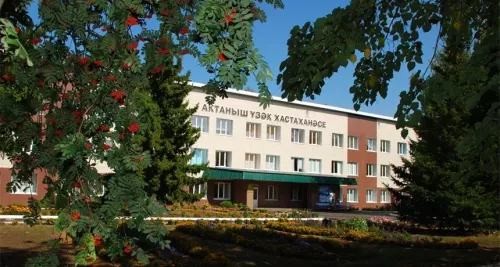 Медицина хезмәткәрләрен һөнәри бәйрәмнәре белән чын күңелдән котлыйбыз!