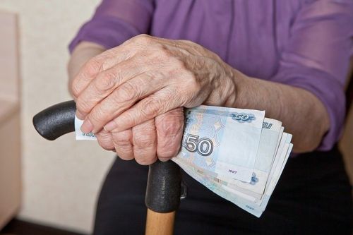 Татарстанда 80 яшьтән узган 90 156 кеше арттырылган пенсия алачак