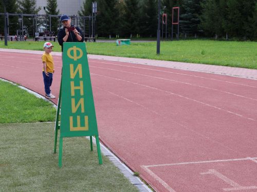 Актанышта Физкультурачылар көне: Баян Дәүләтов стадионында җиңел атлетика ярышлары башланды