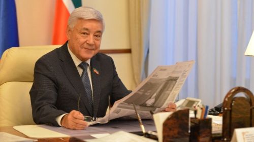 Татарстан Дәүләт Советы Рәисе Фәрит Мөхәммәтшин Россия матбугаты көне белән котлады