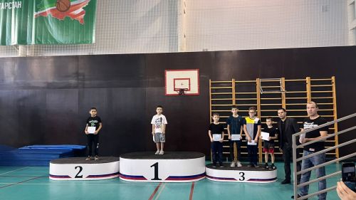 «Батыр» спорт сараенда Кыш бабай призына спорт ярышлары узды