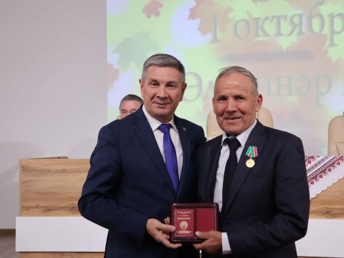 Актаныш районы үсешенә лаеклы өлеш керткән ветераннарыбыз хөрмәтләнде