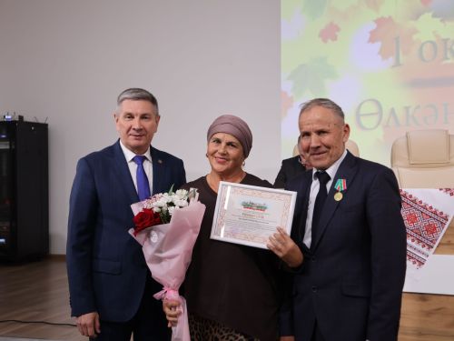 Актаныш районы үсешенә лаеклы өлеш керткән ветераннарыбыз хөрмәтләнде