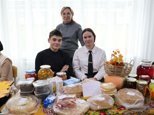 Актаныш технология техникумында хәйрия ярминкәсе узды