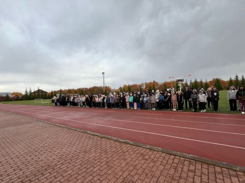 Фирдәвис Шәемов исемендәге җиңел атлетика ярышында укучылар ГТО нормативлары тапшырды