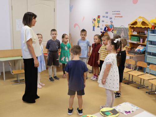 «Каенкай» балалар бакчасында юл йөрү кагыйдәләренә багышланган чаралар уза