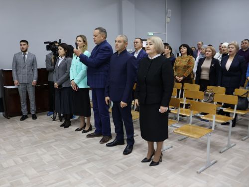 Актанышның икенче санлы мәктәбе әтиләрнең һөнәрмәнлеген күрсәтте