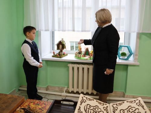 Актанышның икенче санлы мәктәбе әтиләрнең һөнәрмәнлеген күрсәтте