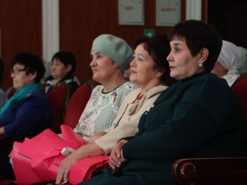 Актанышта батыр уллар үстергән аналарны хөрмәтләделәр