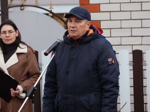 Адай авылында махсус хәрби операциядә һәлак булган якташыбыз истәлегенә хәтер тактасы куелды
