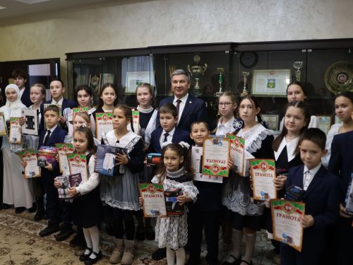 Бүген Актанышта «Гадел яшәргә кирәк» конкурсы җиңүчеләрен бүләкләделәр