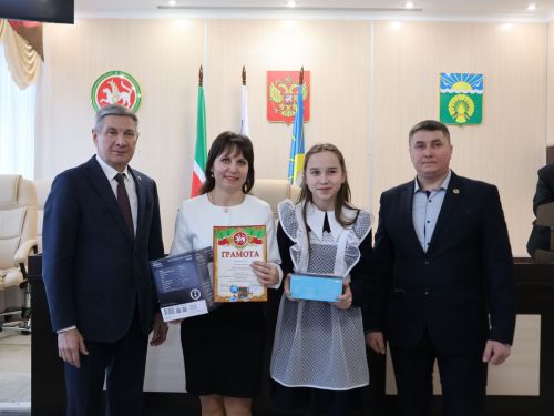 Бүген Актанышта «Гадел яшәргә кирәк» конкурсы җиңүчеләрен бүләкләделәр