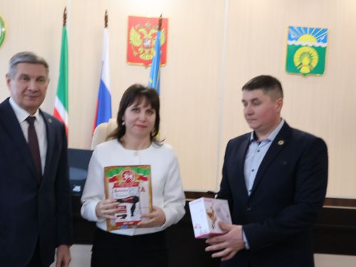 Бүген Актанышта «Гадел яшәргә кирәк» конкурсы җиңүчеләрен бүләкләделәр