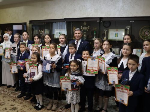 Бүген Актанышта «Гадел яшәргә кирәк» конкурсы җиңүчеләрен бүләкләделәр