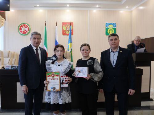 Бүген Актанышта «Гадел яшәргә кирәк» конкурсы җиңүчеләрен бүләкләделәр