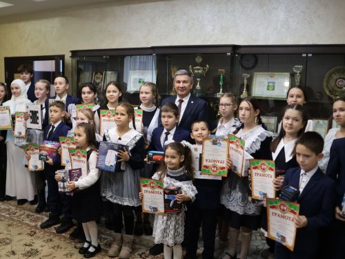 Бүген Актанышта «Гадел яшәргә кирәк» конкурсы җиңүчеләрен бүләкләделәр