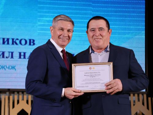 Безнең фоторепортаж: Алдынгылар слеты-2025
