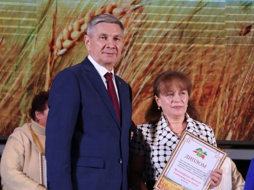 Безнең фоторепортаж: Алдынгылар слеты-2025