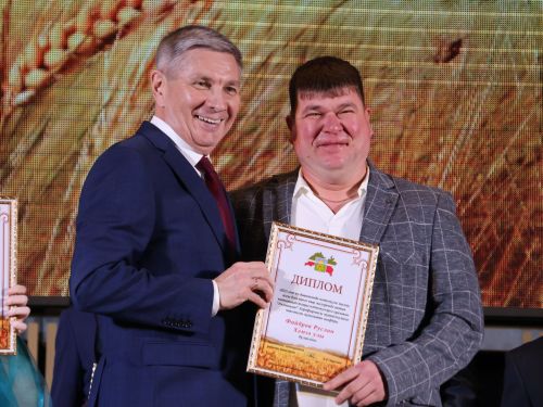 Безнең фоторепортаж: Алдынгылар слеты-2025