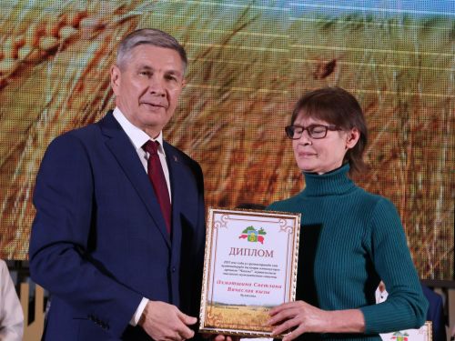 Безнең фоторепортаж: Алдынгылар слеты-2025