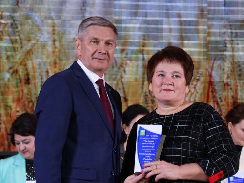 Безнең фоторепортаж: Алдынгылар слеты-2025