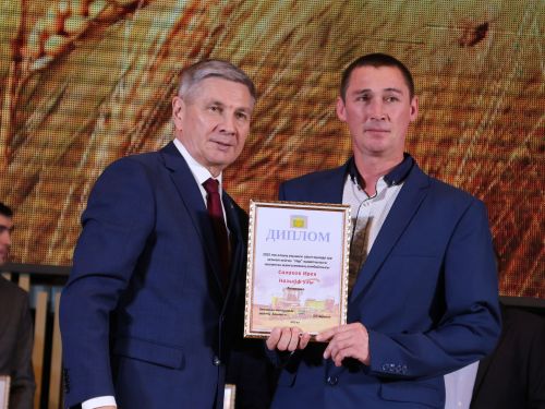 Безнең фоторепортаж: Алдынгылар слеты-2025