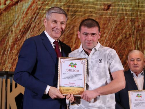 Безнең фоторепортаж: Алдынгылар слеты-2025