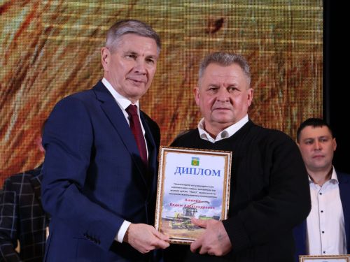 Безнең фоторепортаж: Алдынгылар слеты-2025