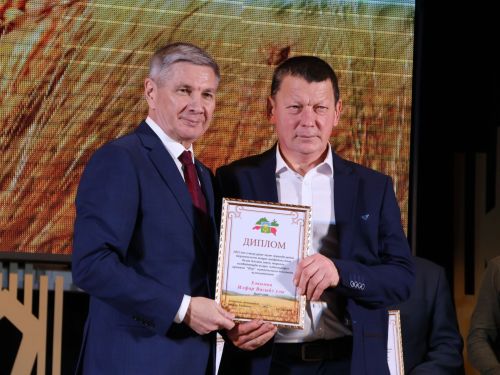 Безнең фоторепортаж: Алдынгылар слеты-2025
