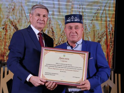 Безнең фоторепортаж: Алдынгылар слеты-2025