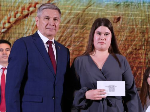 Безнең фоторепортаж: Алдынгылар слеты-2025