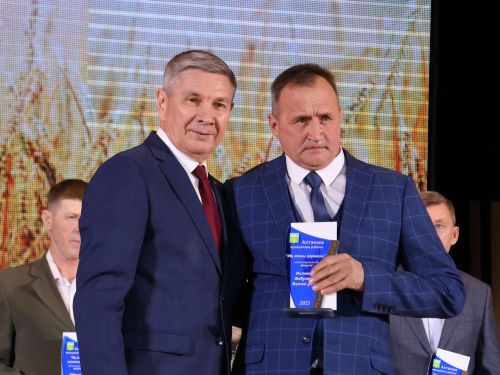 Безнең фоторепортаж: Алдынгылар слеты-2025