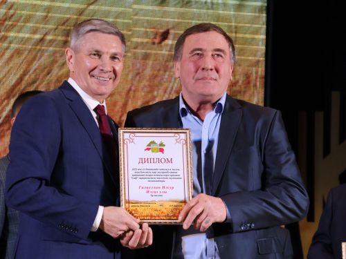Безнең фоторепортаж: Алдынгылар слеты-2025