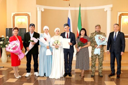 18 декабрь — ЗАГС органнары хезмәткәрләре көне