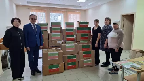 Актаныш районы медицина хезмәткәрләре махсус хәрби операциядә катнашучыларга гуманитар ярдәм җыйды