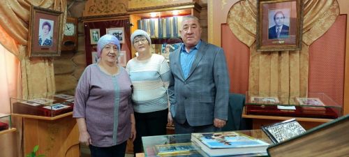 Яңа елга якты тәэсирләр белән!