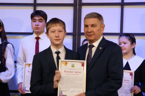Актаныш районы башлыгы чыршысына 100 сәләтле бала чакырылды