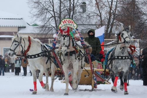 Актанышка Яңа елны тройкалар алып килә!