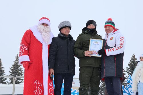 Актанышка Яңа елны тройкалар алып килә!